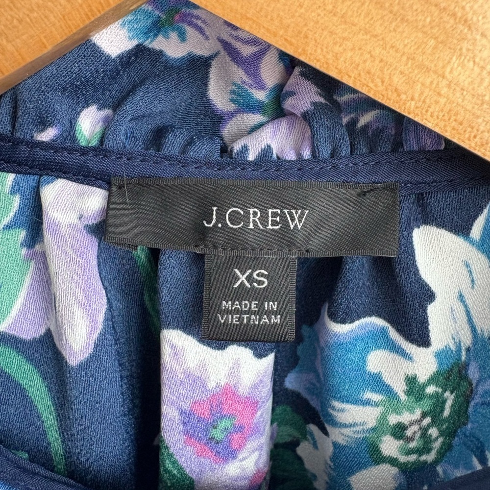J.Crew Ruffleneck top in floral 365 crepe Size XS - Picture 9 of 10